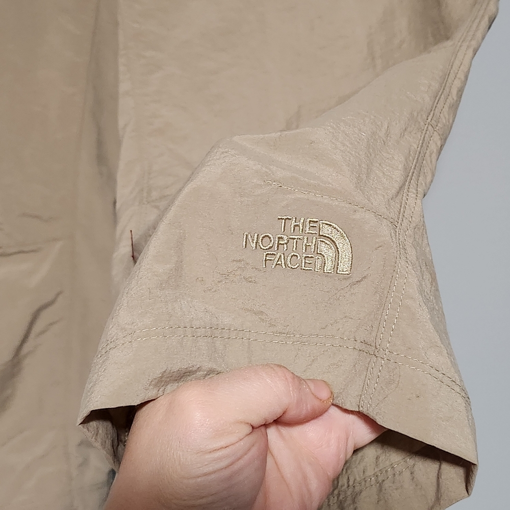 THE NORTH FACE Capri Pants Womens 6 Khaki Cargo Hiking Nylon Outdoor Trails - Picture 5 of 11